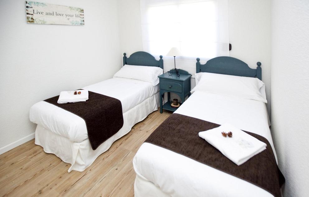Apartamentos Golf Place Borriol Bilik gambar