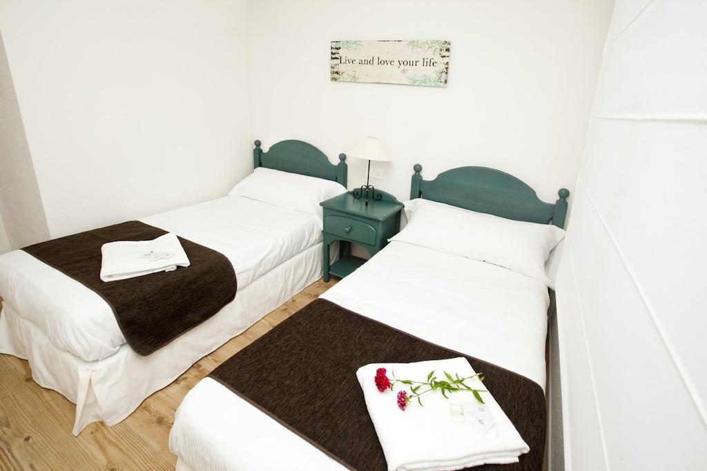 Apartamentos Golf Place Borriol Bilik gambar